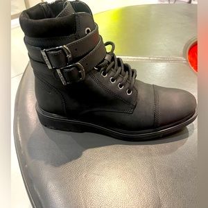 Black combat boot, New, never worn